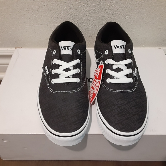 Vans - Picture 2 of 4